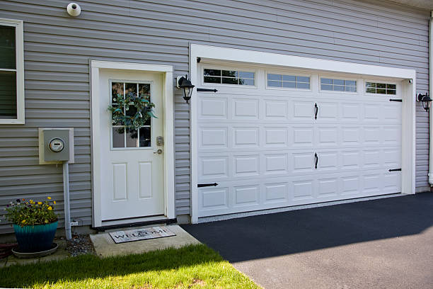 24/7 Emergency Garage Door Panel Replacement experts in Kingston, PA